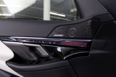 2027 BMW 530i 530i