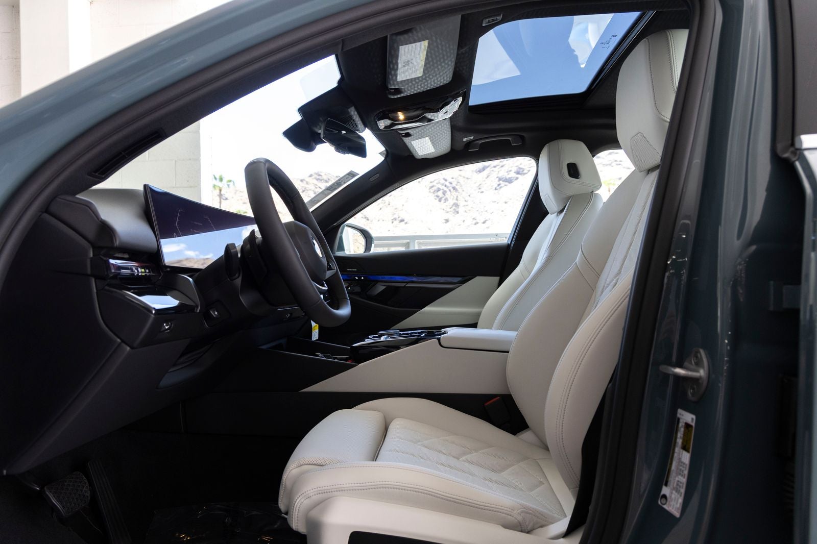 2027 BMW 530i 530i