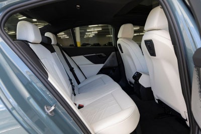 2027 BMW 530i 530i