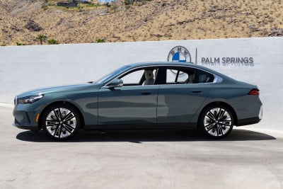 2027 BMW 530i 530i