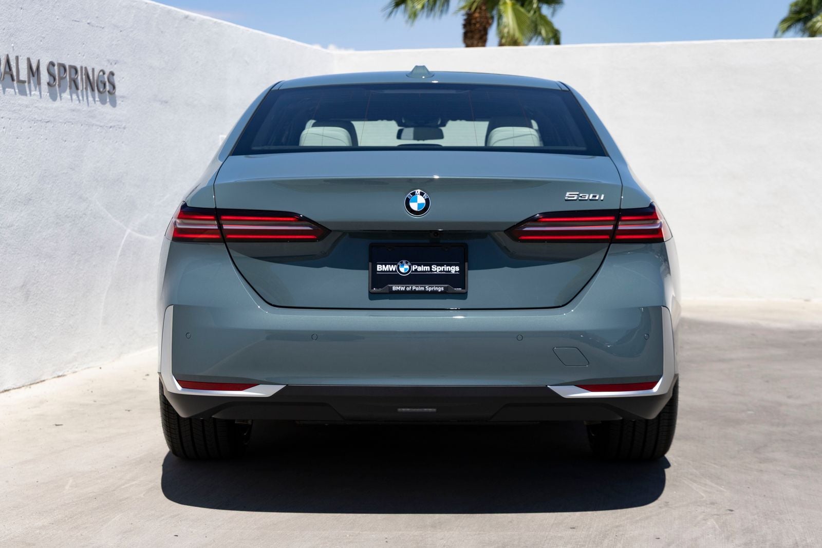 2027 BMW 530i 530i