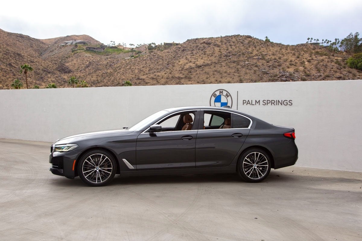 2022 BMW 530i 530i