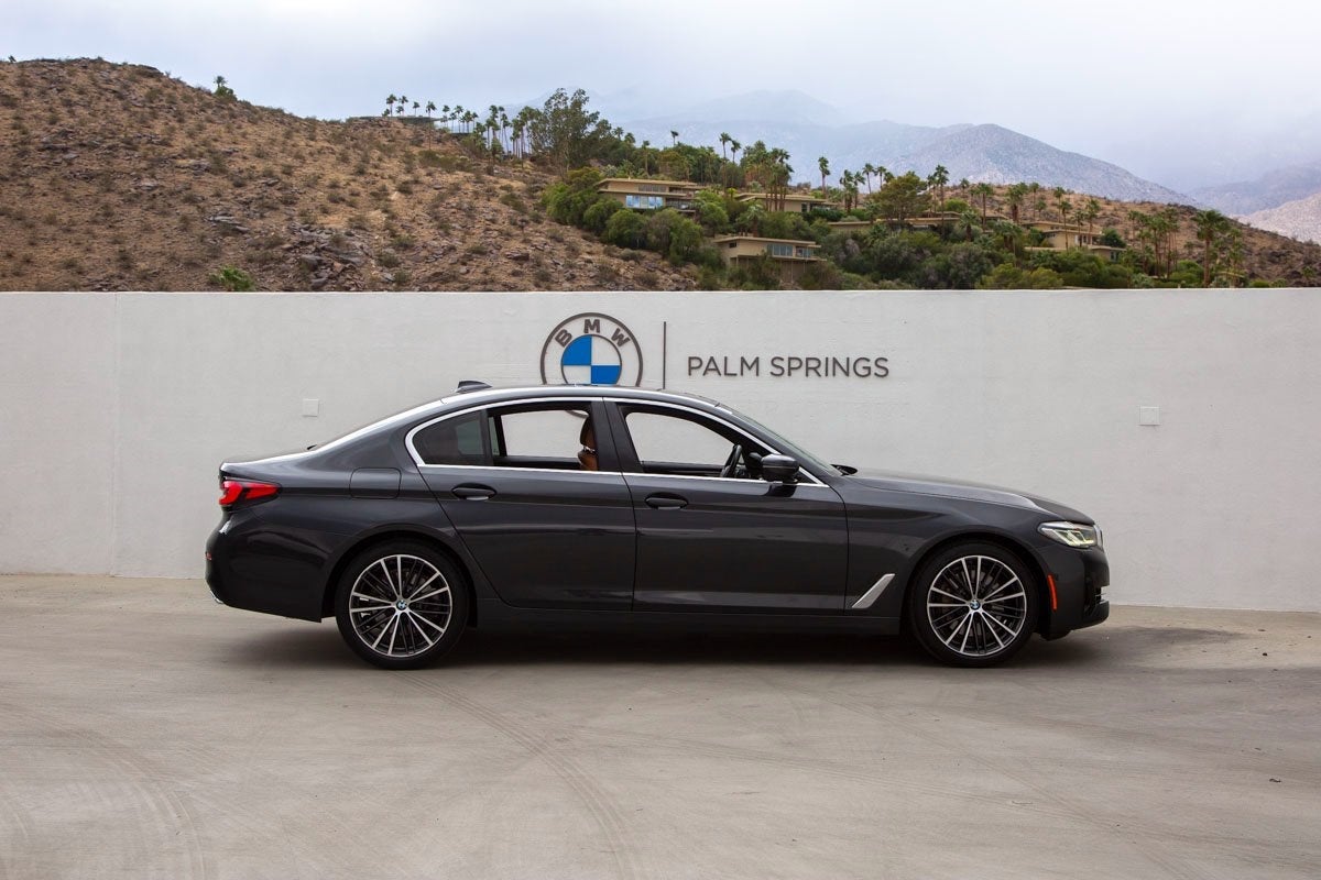 2022 BMW 530i 530i