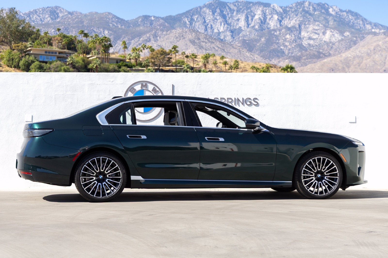 2027 BMW 7 Series Base