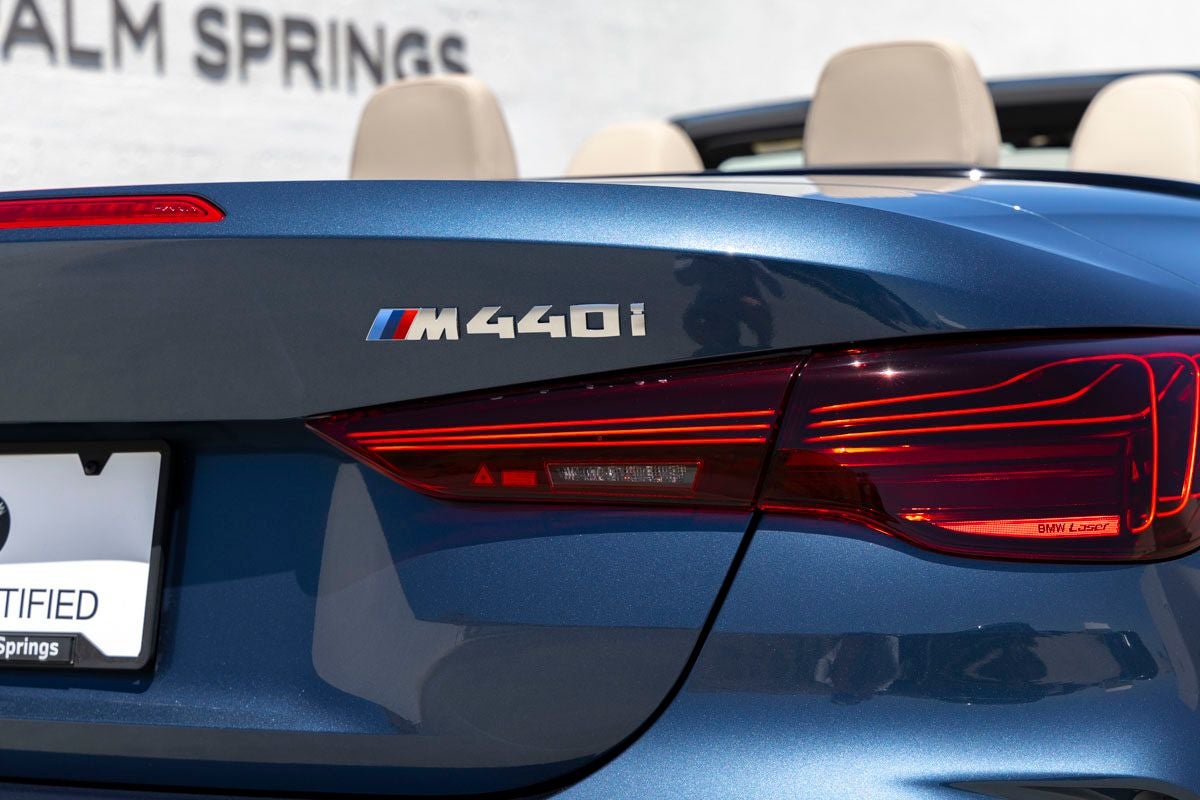 2025 BMW 440i M440i