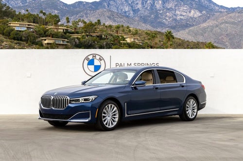2022 BMW 740i 740i