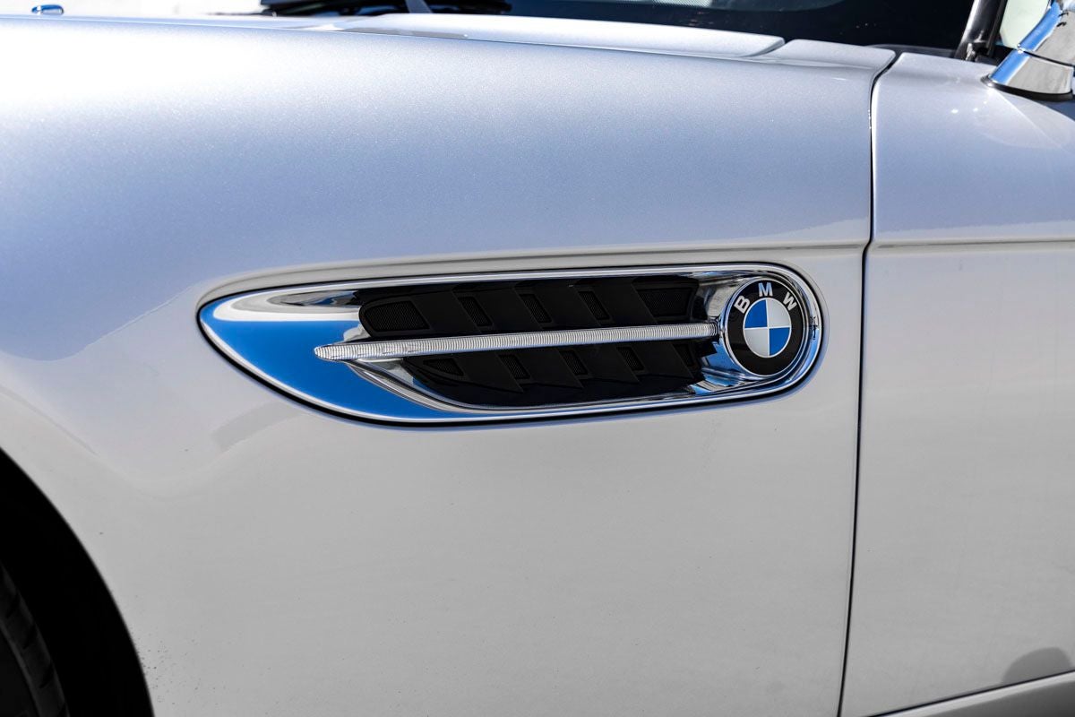 2001 BMW Z8 Base