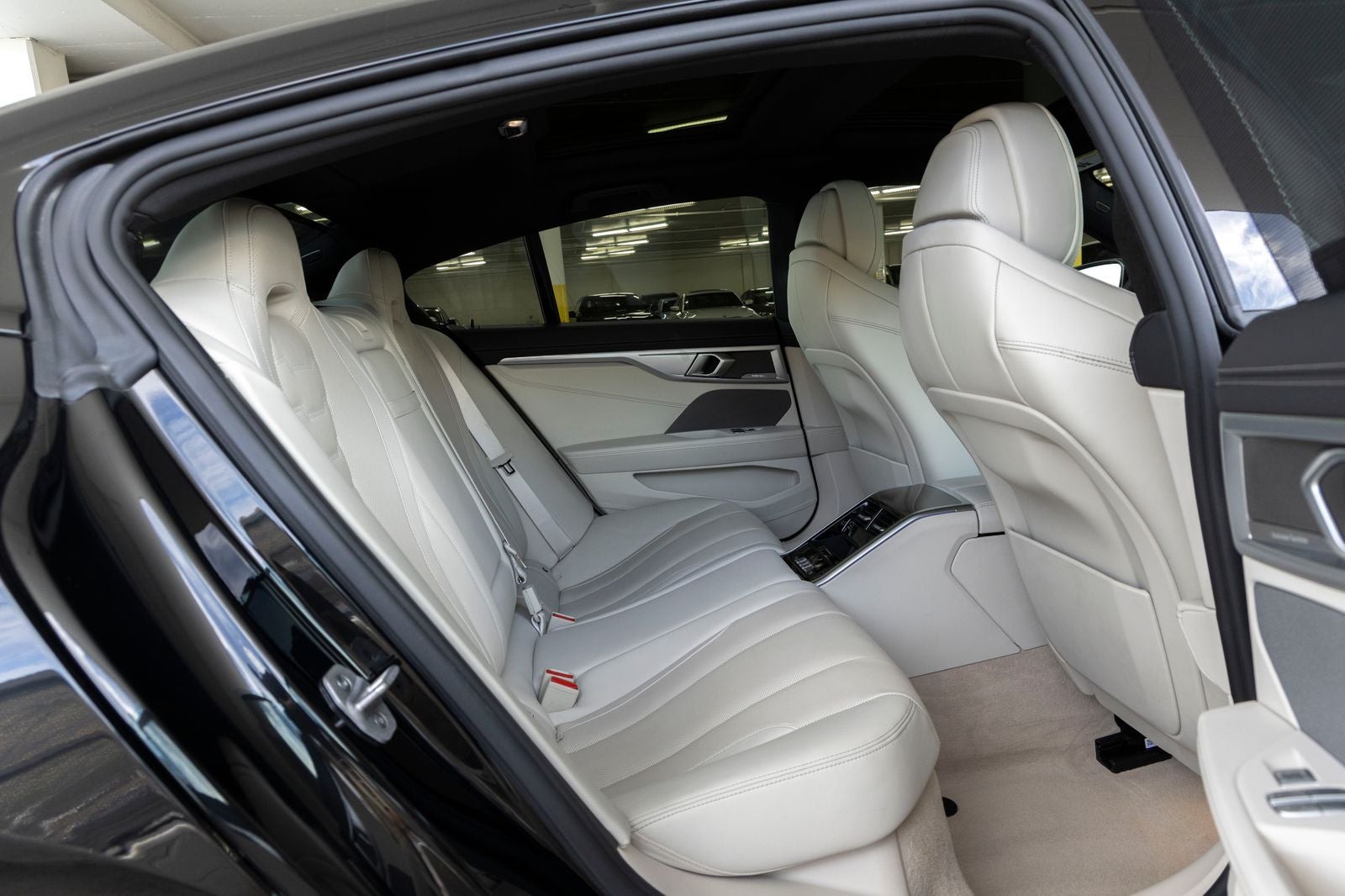 2025 BMW 840i xDrive 840