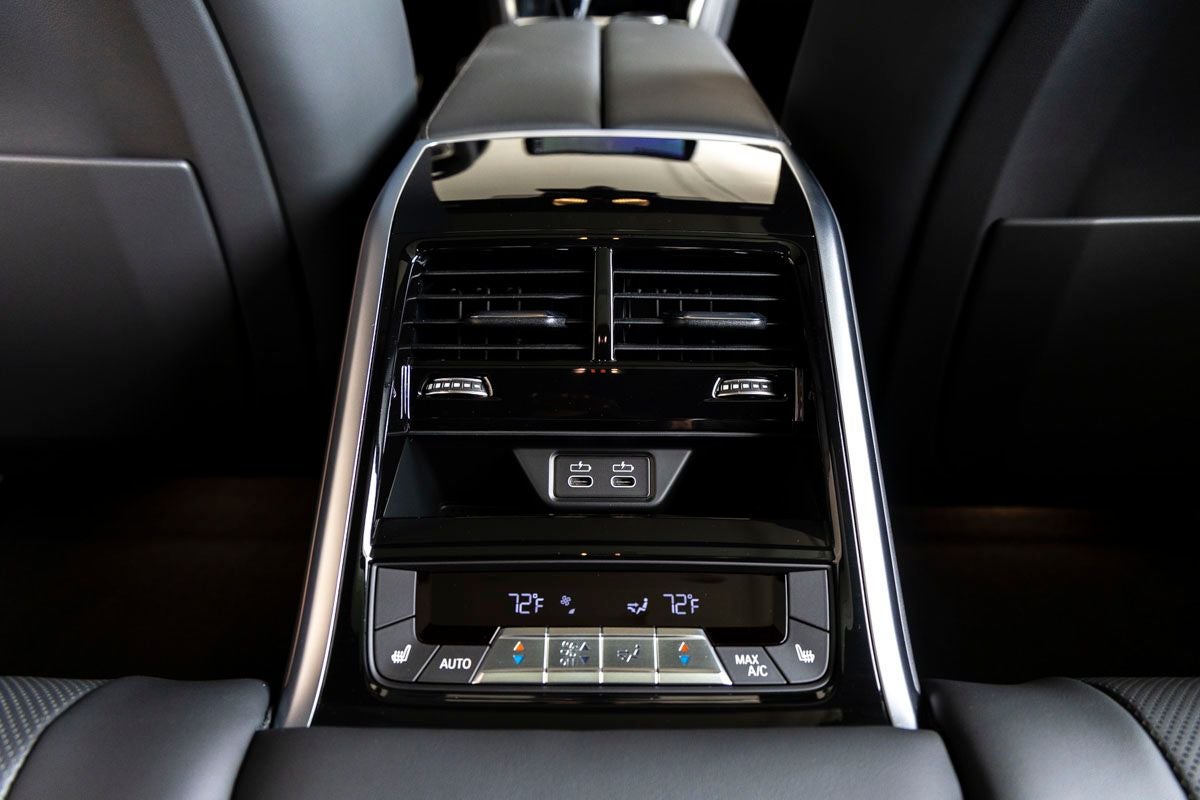 2026 BMW 8 Series 840