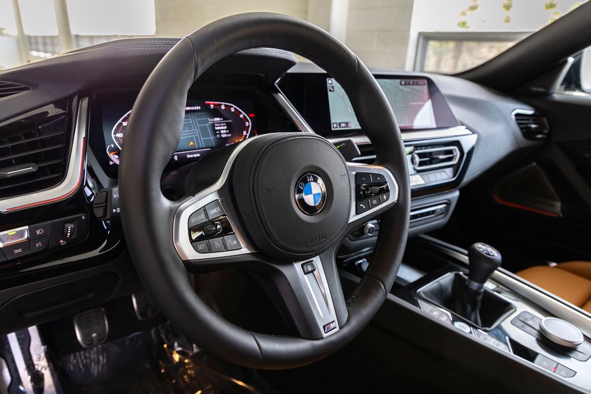 2025 BMW Z4 sDrive M40i