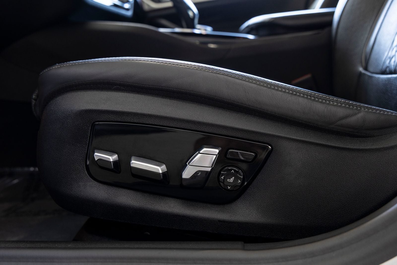 2020 BMW 5 Series M550i xDrive