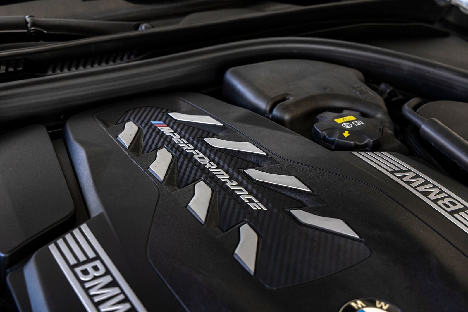 2020 BMW 5 Series M550i xDrive