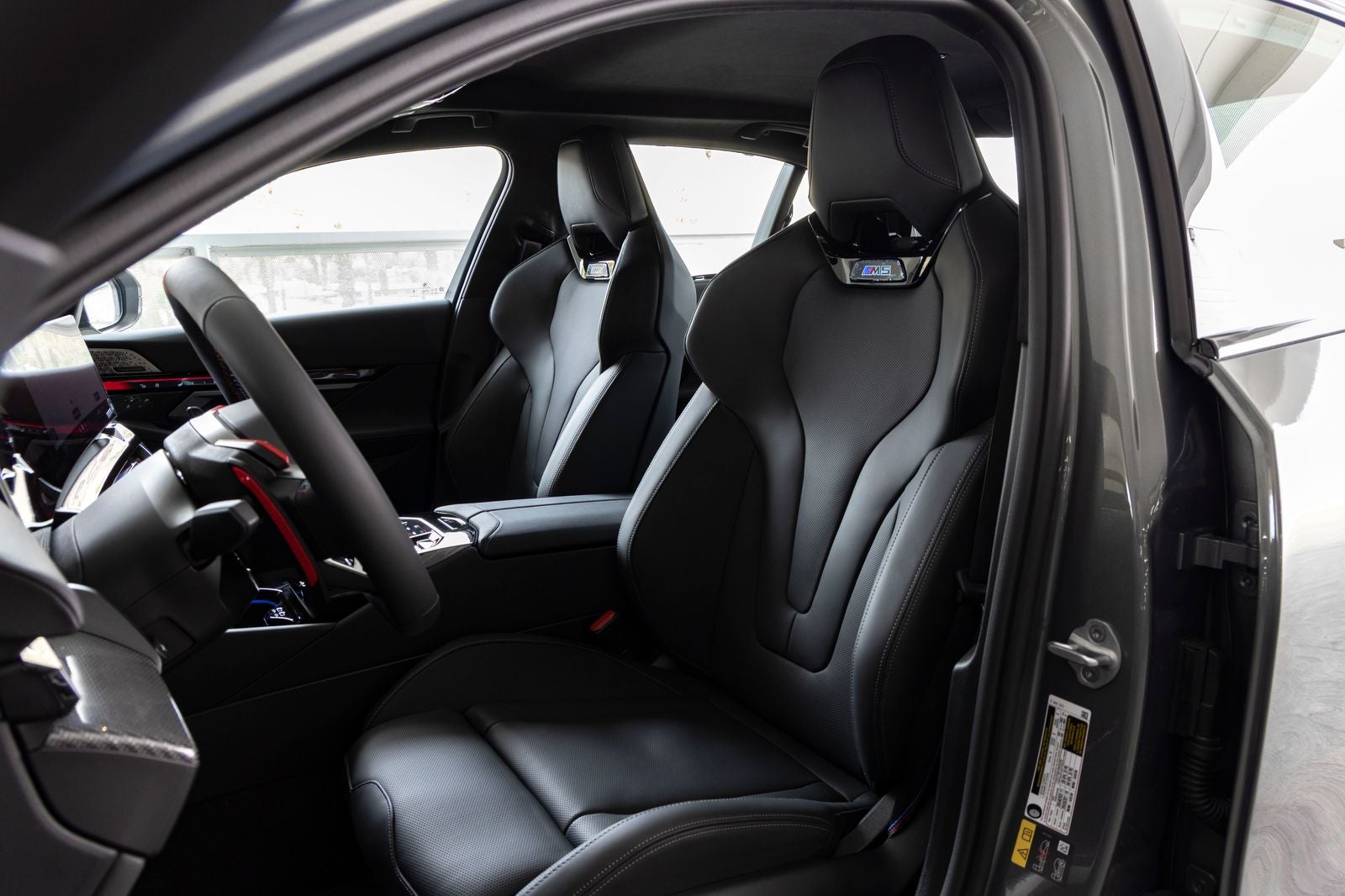 2027 BMW M5 Base