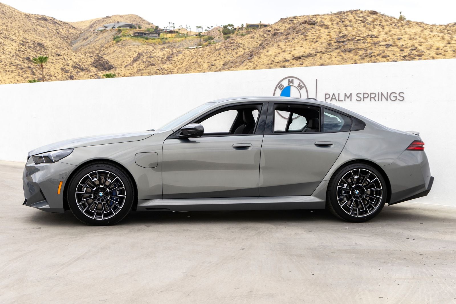 2027 BMW M5 Base