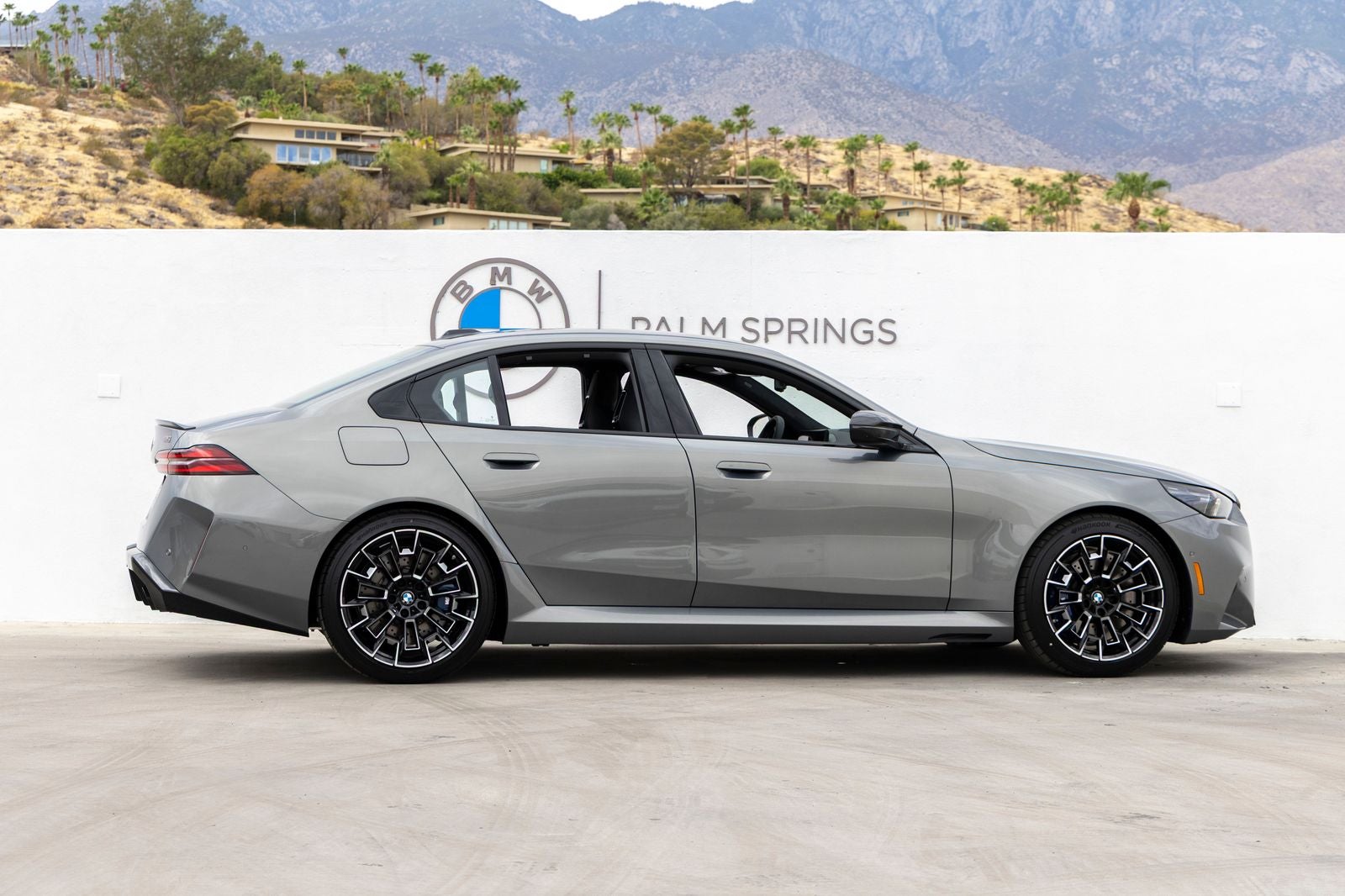 2027 BMW M5 Base
