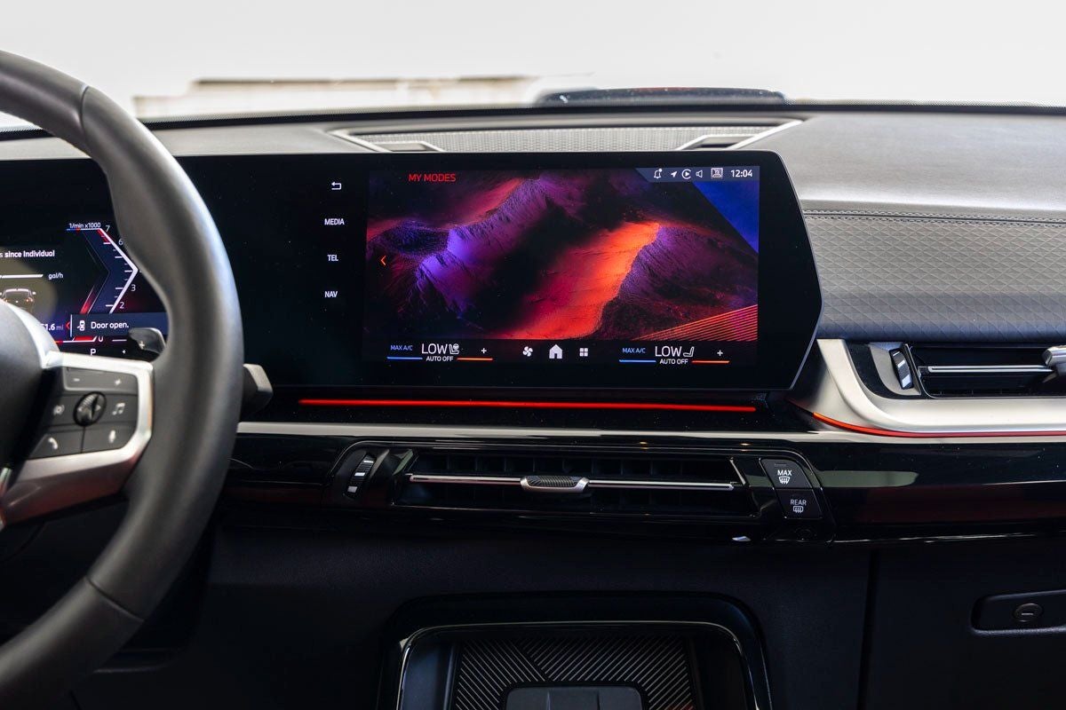 2025 BMW X2 xDrive28i