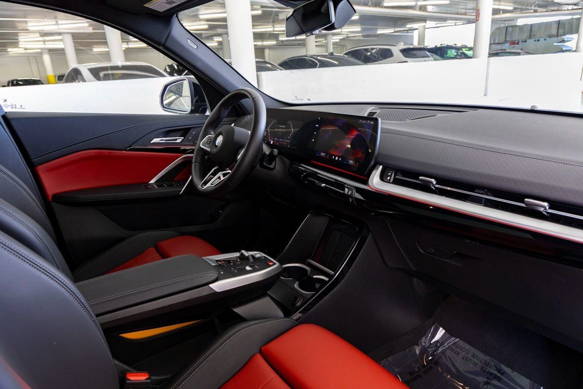 2025 BMW X2 xDrive28i