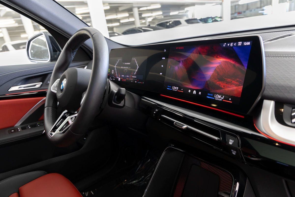 2025 BMW X2 xDrive28i