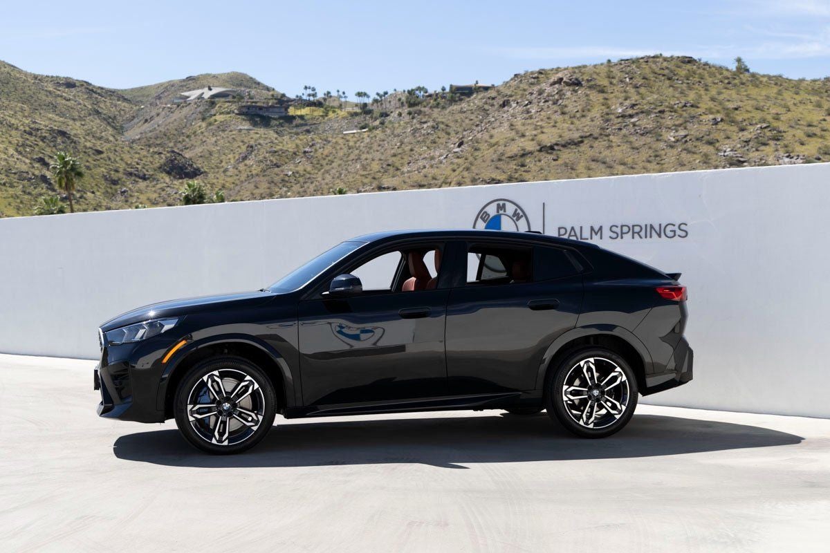 2025 BMW X2 xDrive28i