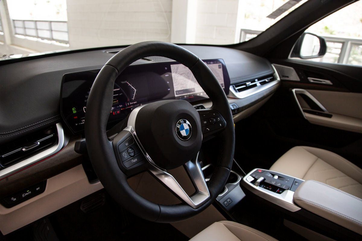 2025 BMW X1 xDrive28i