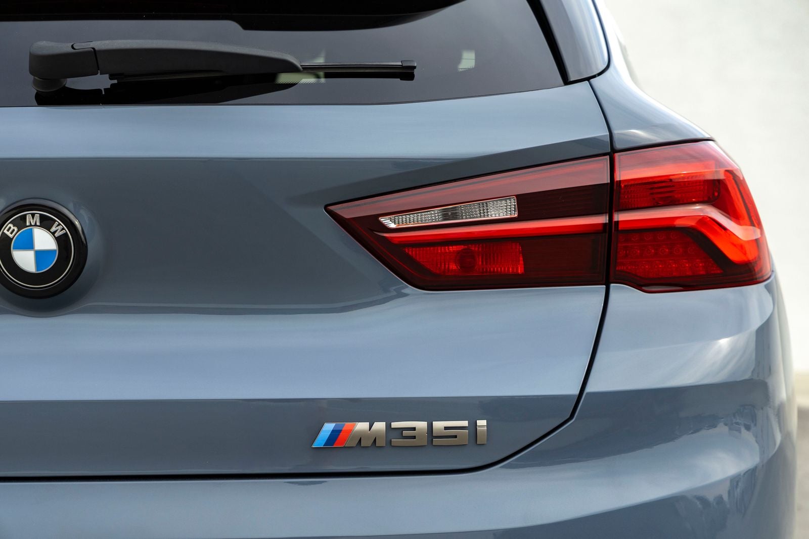 2022 BMW X2 M35i