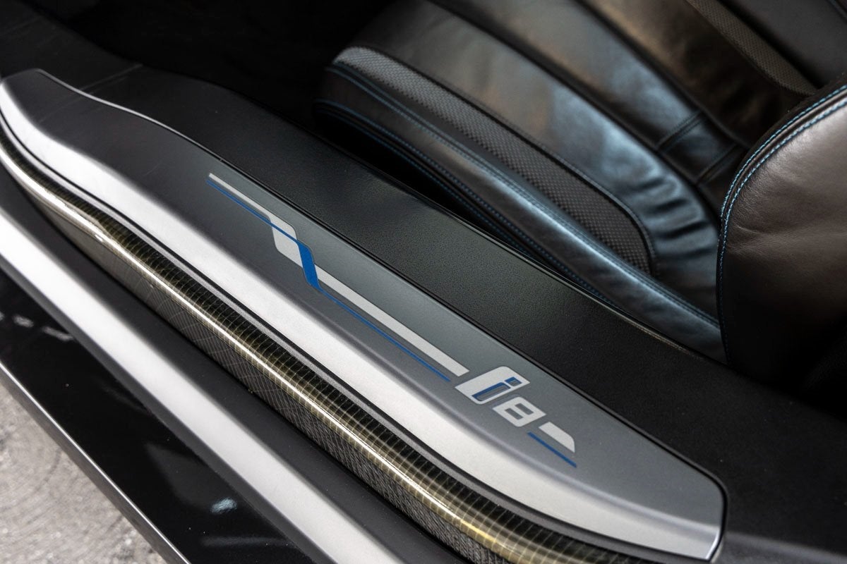 2016 BMW i8 Base