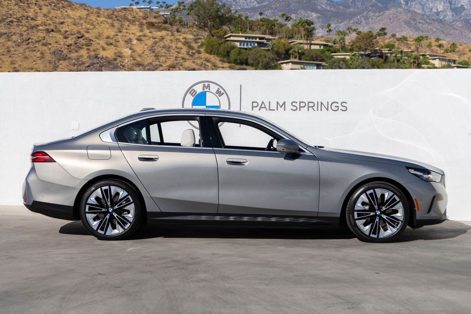 2025 BMW i5 eDrive40 eDrive40