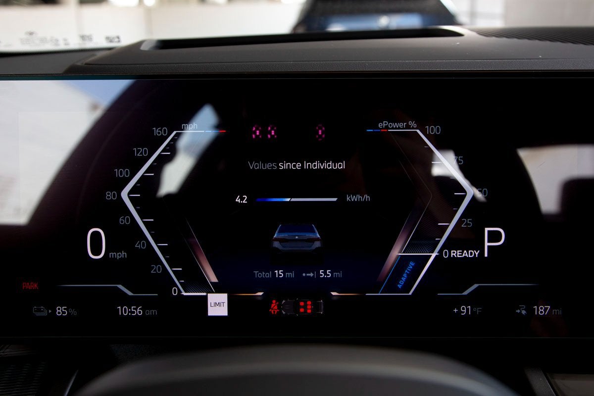 2026 BMW i5 xDrive40 xDrive40
