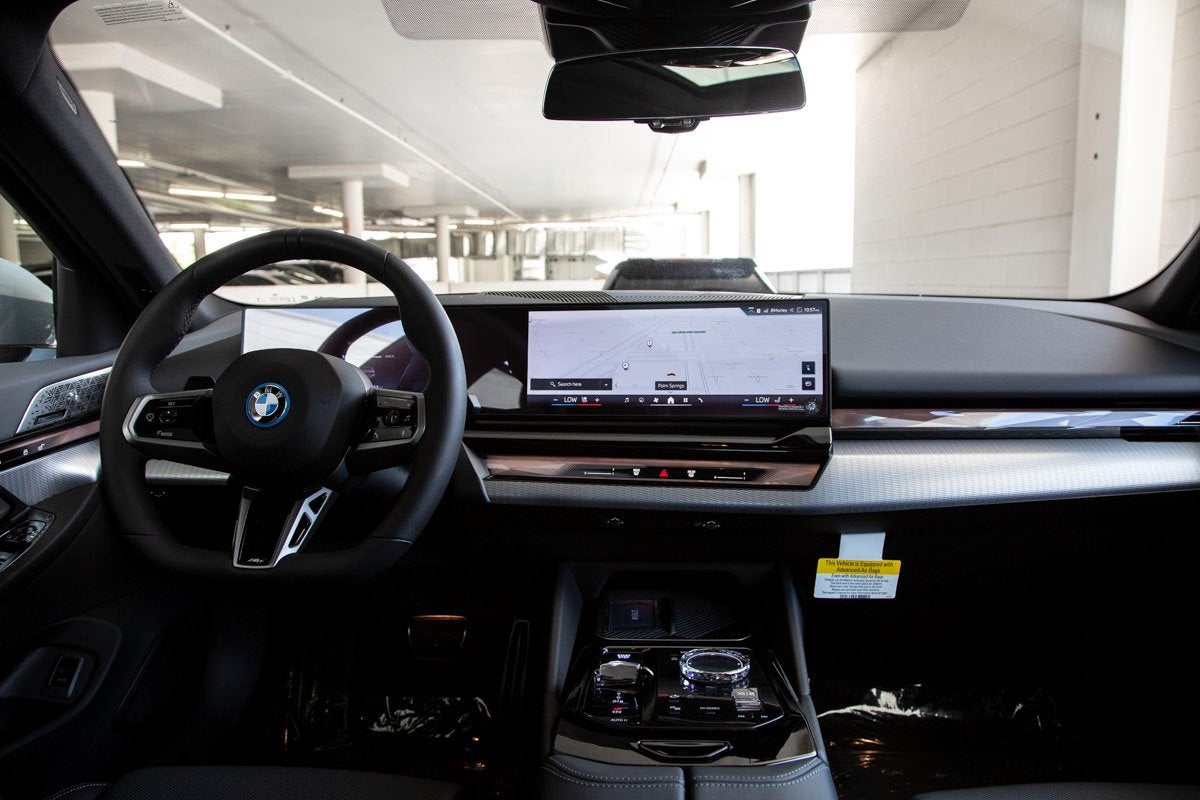 2026 BMW i5 xDrive40 xDrive40