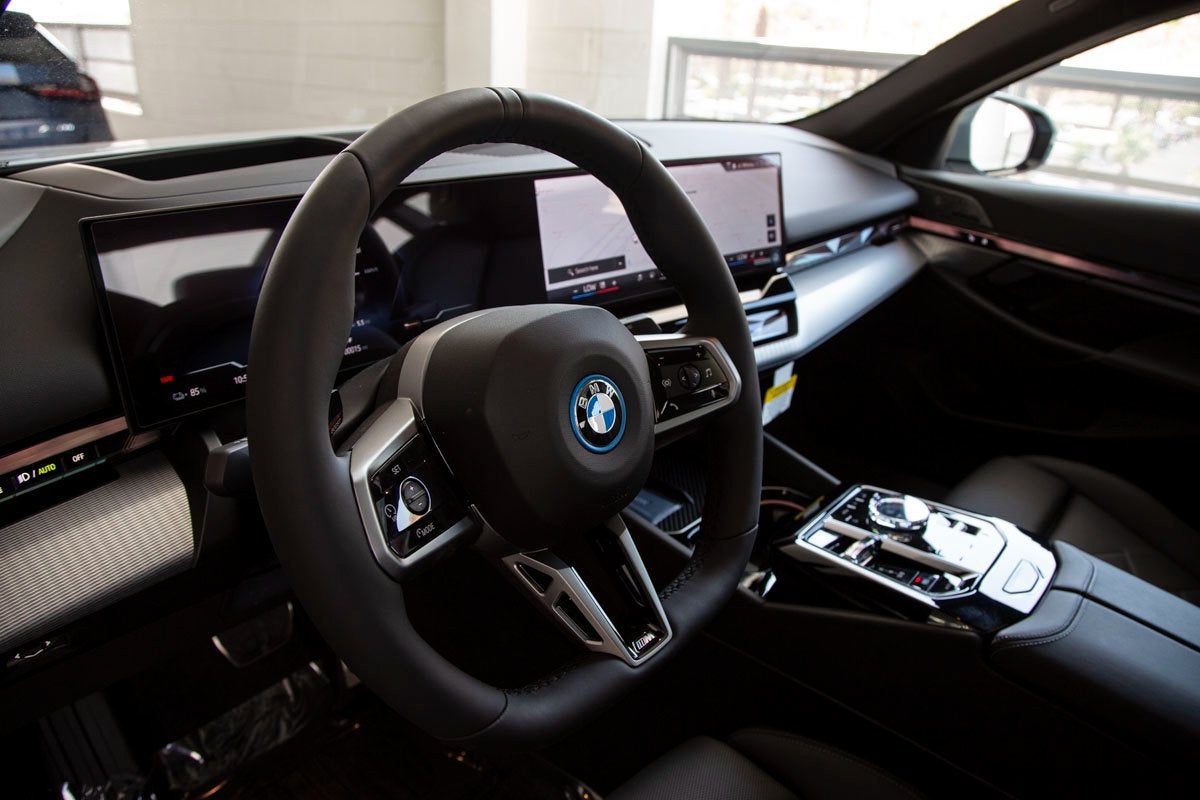 2026 BMW i5 xDrive40 xDrive40