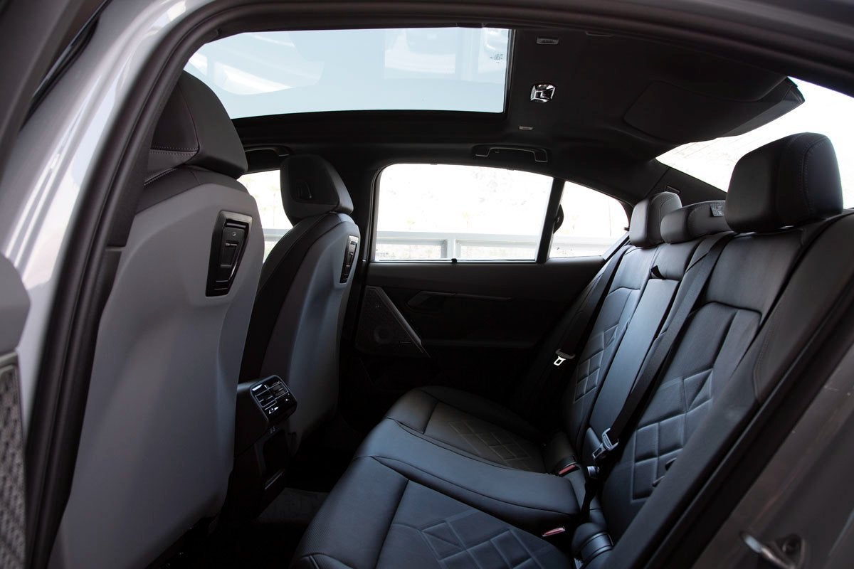 2026 BMW i5 xDrive40 xDrive40