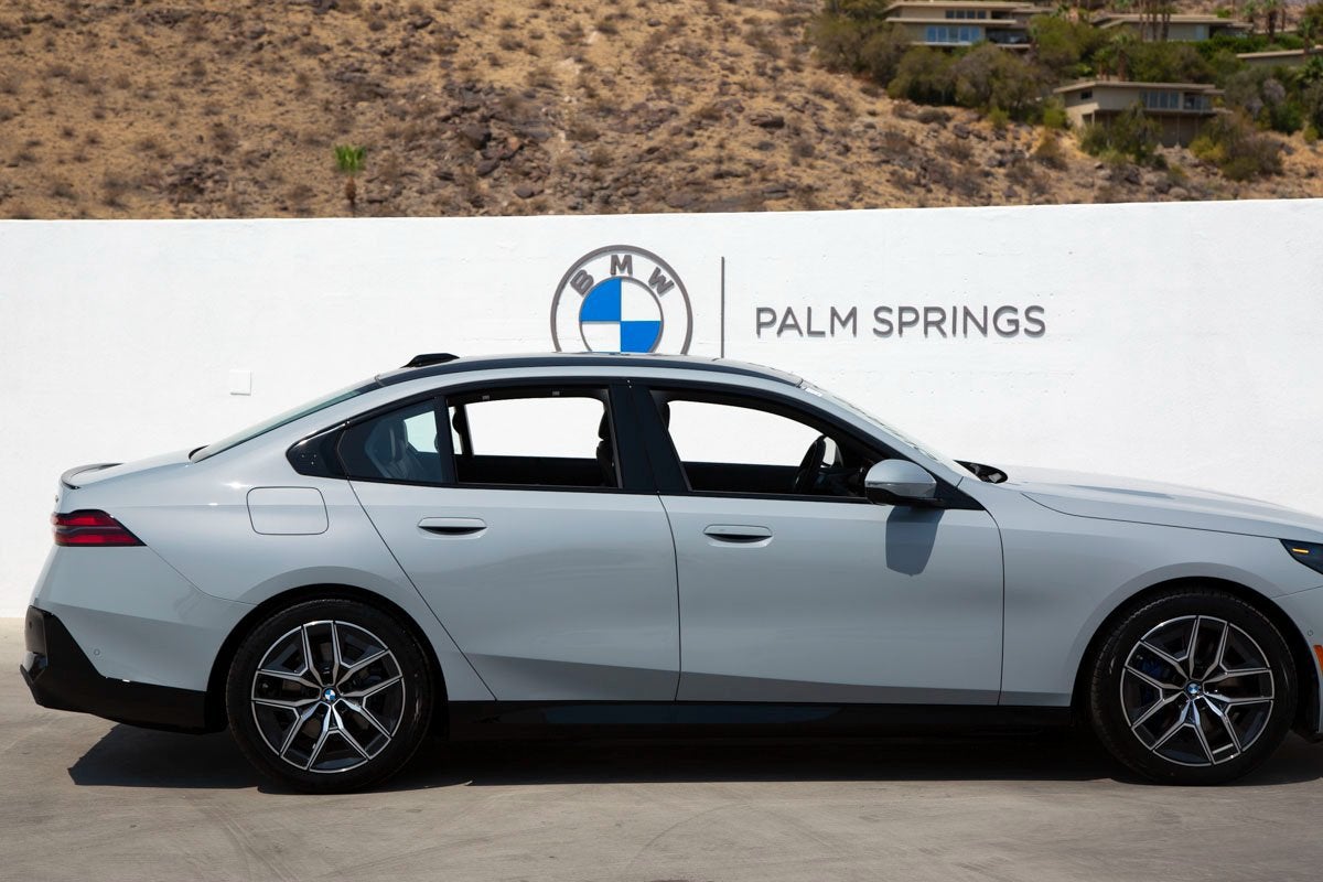 2026 BMW i5 xDrive40 xDrive40