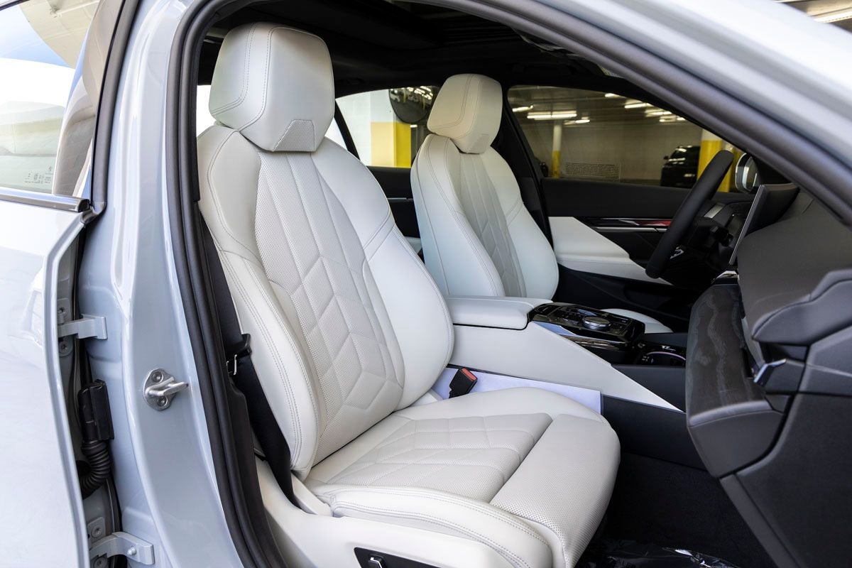 2027 BMW i5 xDrive40