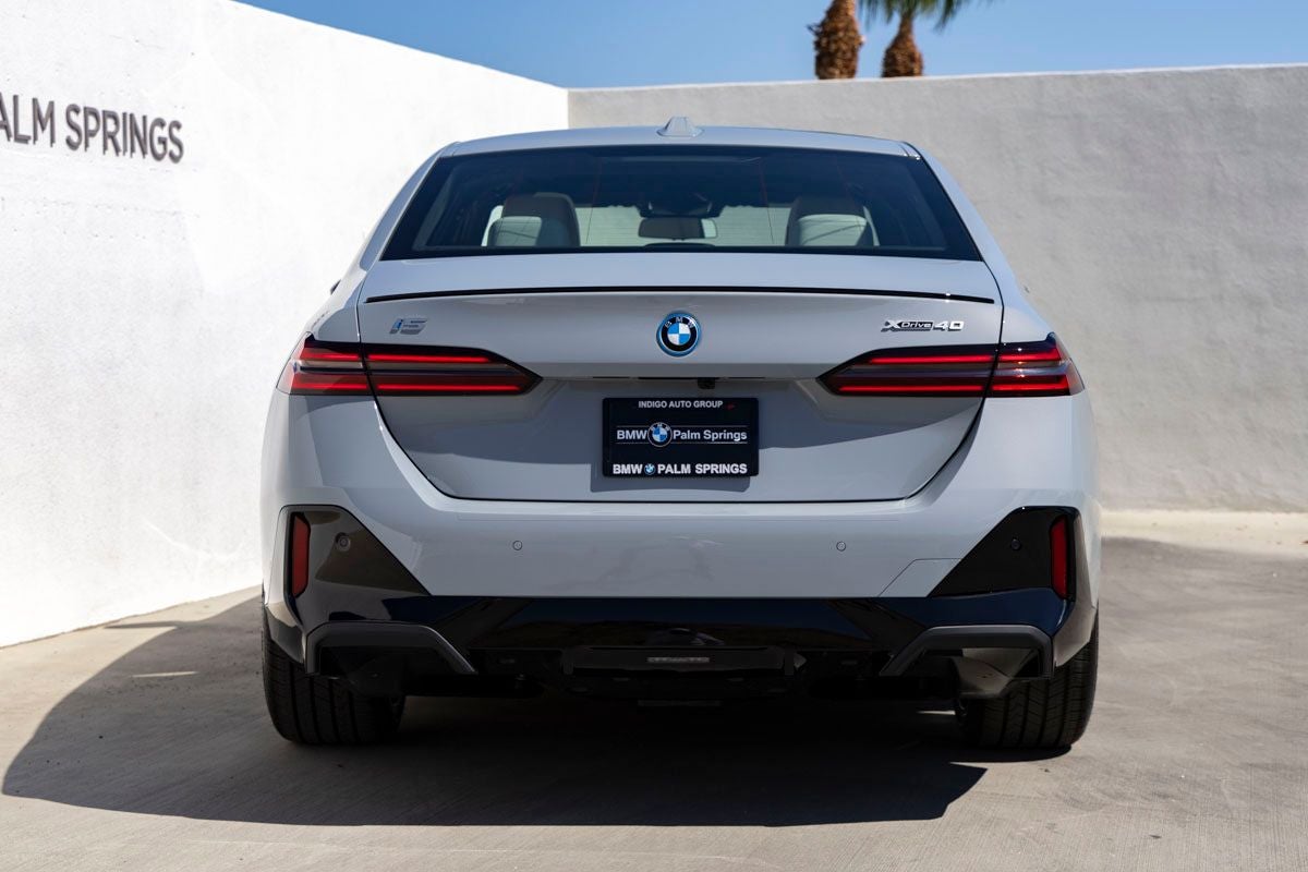 2027 BMW i5 xDrive40