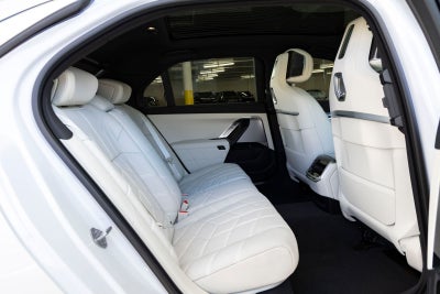 2026 BMW i7 eDrive50