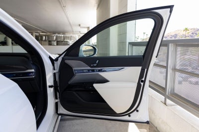 2026 BMW i7 eDrive50