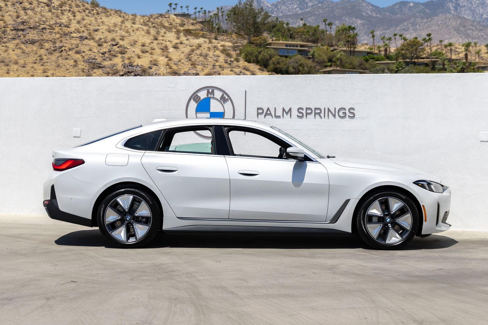 2026 BMW i4 xDrive40