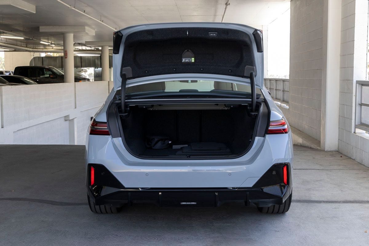 2026 BMW i5 M60