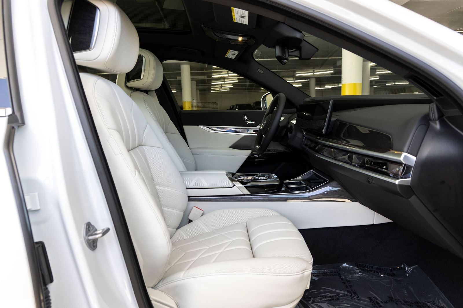 2026 BMW i7 xDrive60