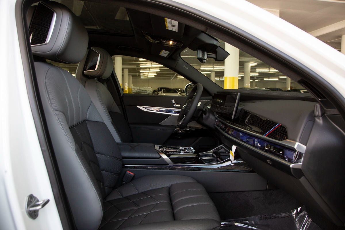2025 BMW i7 xDrive60