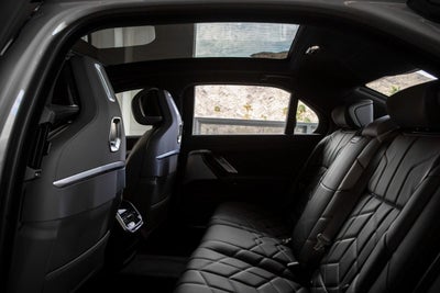 2025 BMW i7 xDrive60 xDrive60