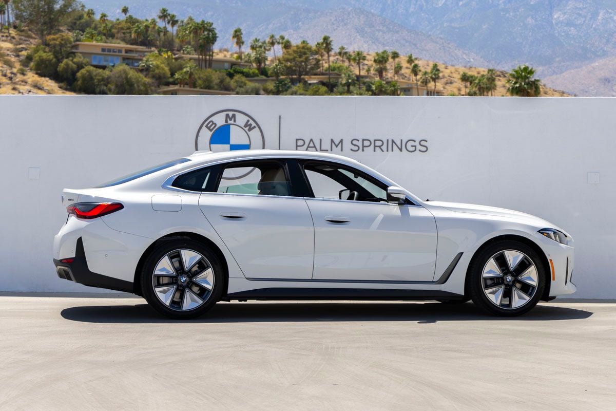 2026 BMW i4 eDrive40
