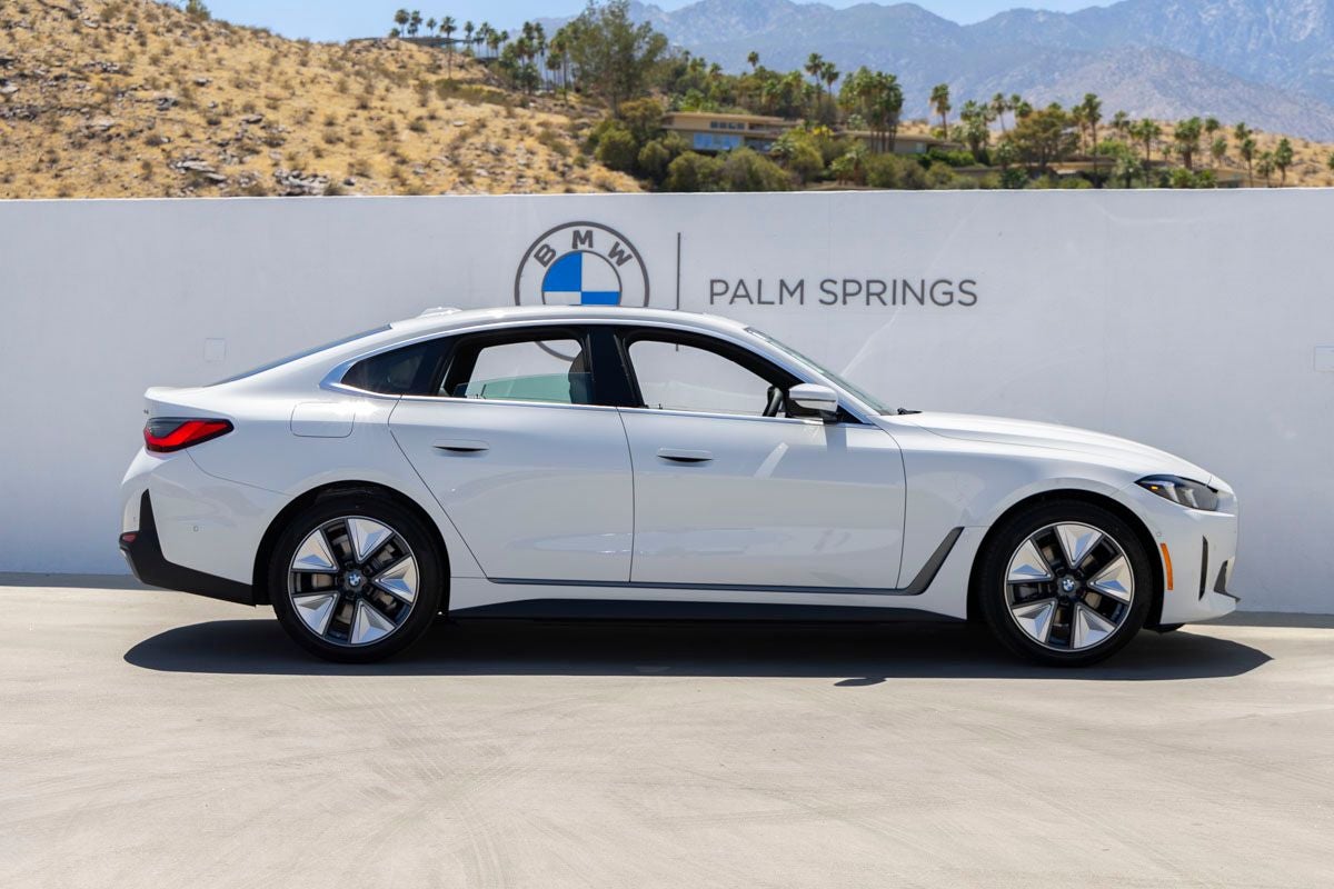 2026 BMW i4 eDrive40