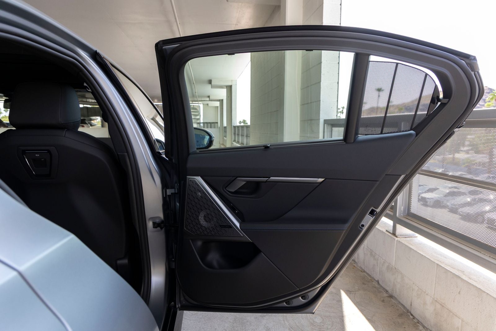 2027 BMW i5 eDrive40