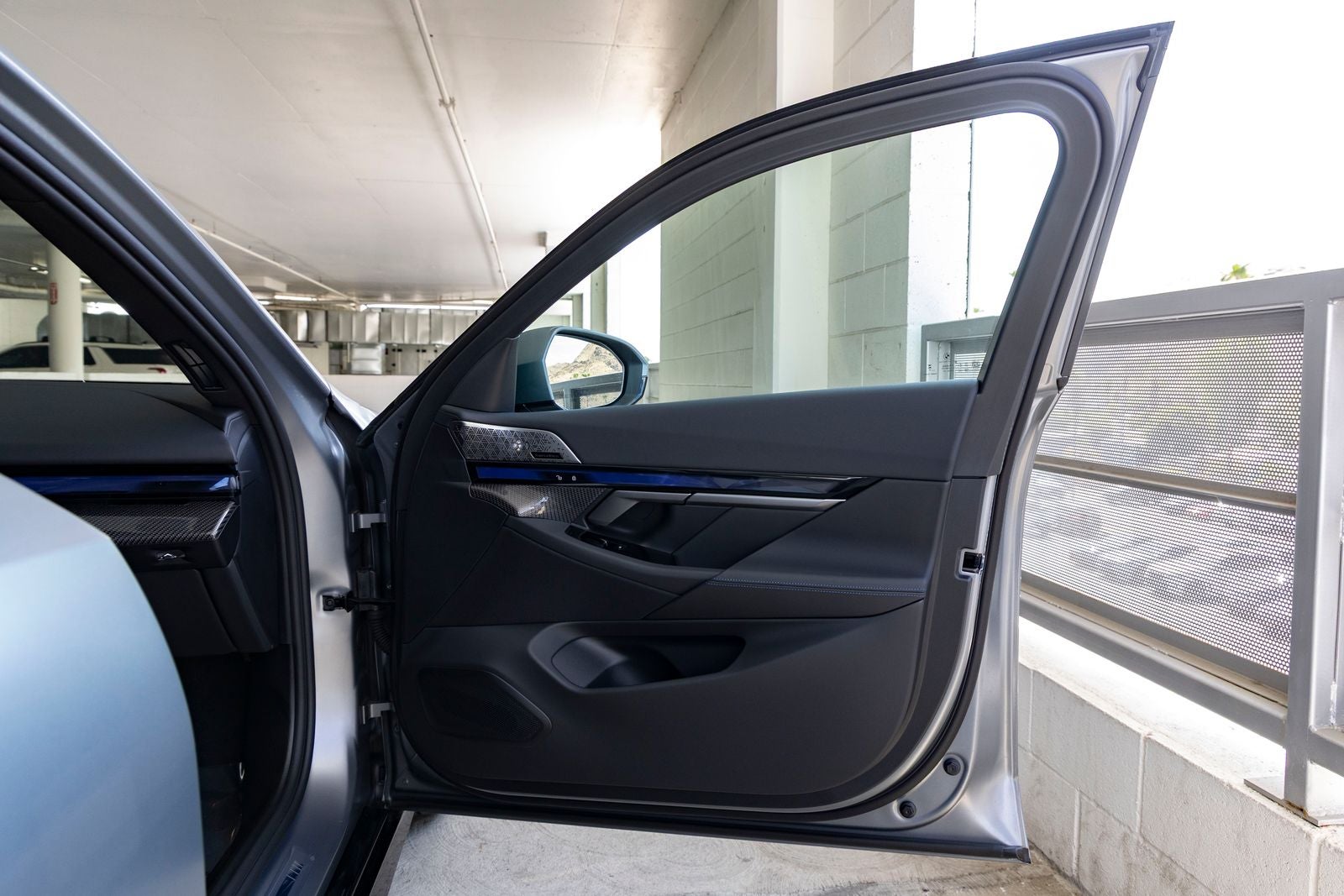 2027 BMW i5 eDrive40