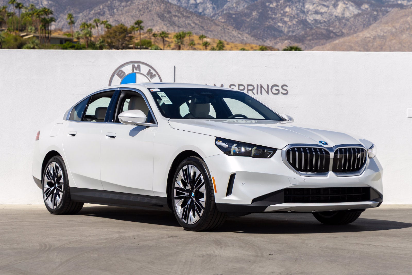2027 BMW i5 eDrive40