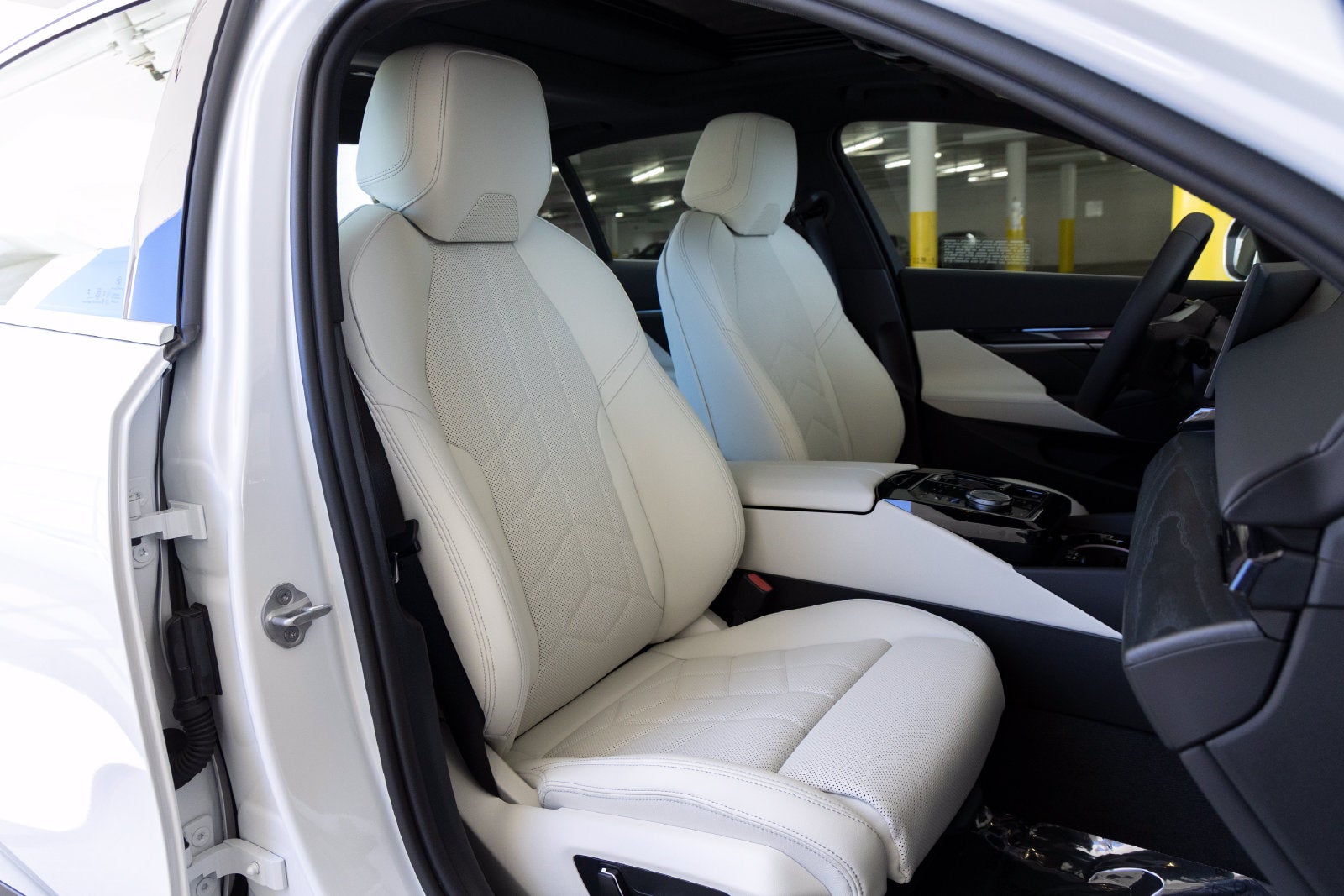 2027 BMW i5 eDrive40