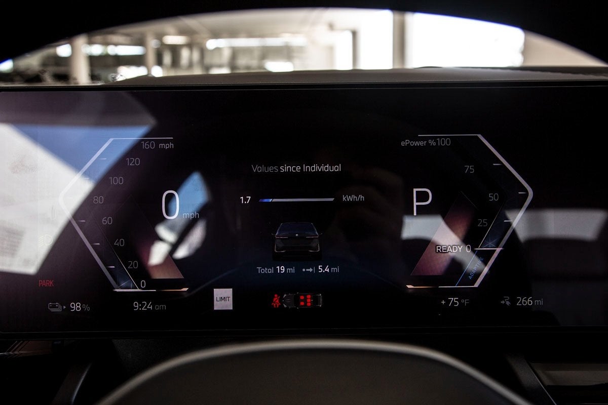 2026 BMW i5 eDrive40