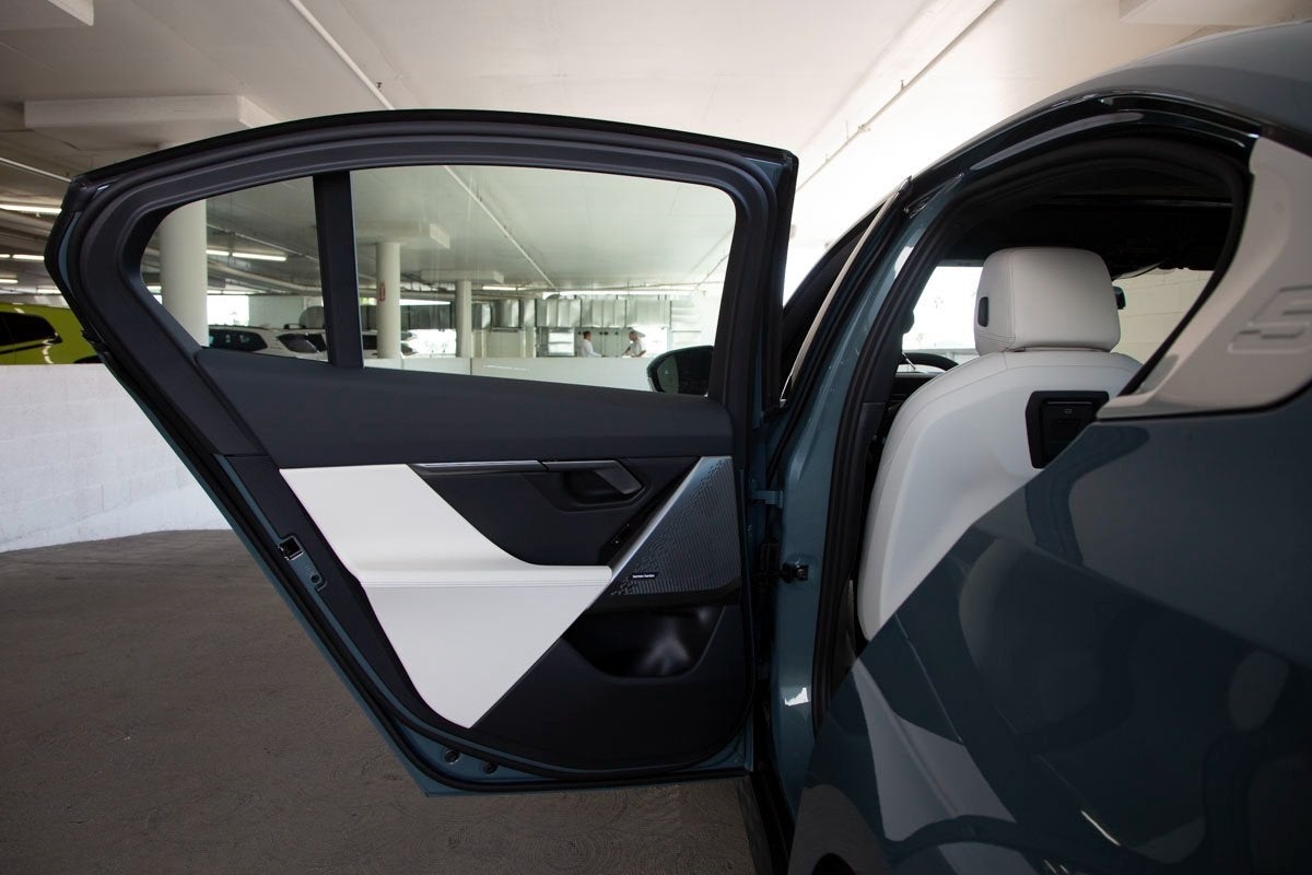 2026 BMW i5 eDrive40