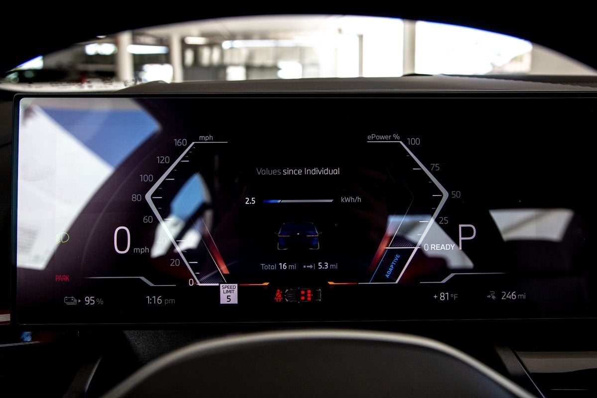 2026 BMW i5 eDrive40